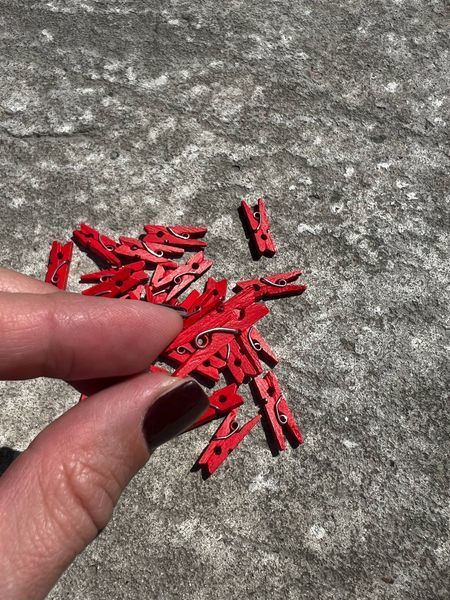 Прищепка декоративная мини 2.5см 25шт/уп V6110 фото